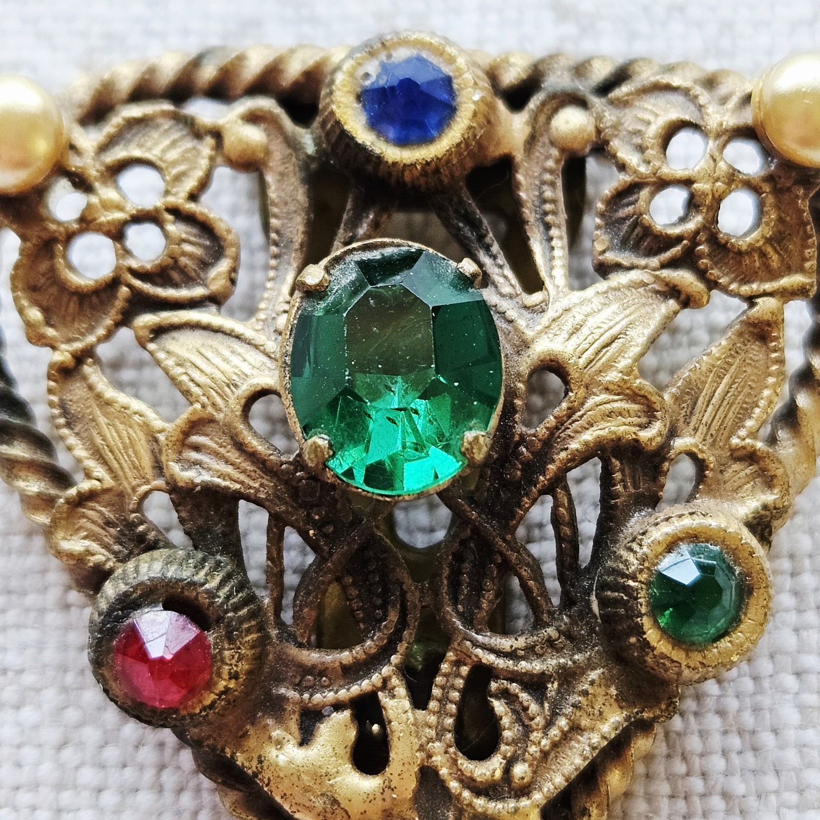 Vintage Gold Tone Multi Color Rhinestone Faux Pearls Flower Filigree Fur Clip