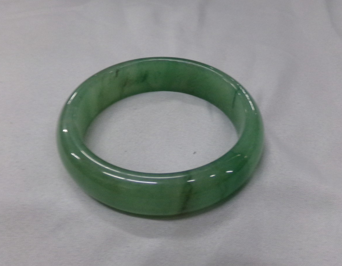 Vintage Natural Green Jadeite Jade Bangle Bracelet Womens Size 6 1/2