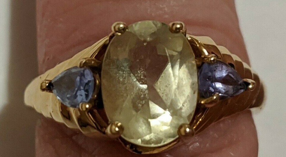 VINTAGE 10K YELLOW GOLD RING ABOUT SIZE 7 1/2 – 7 3/4 HALLMARKED SIGNED 10K FL