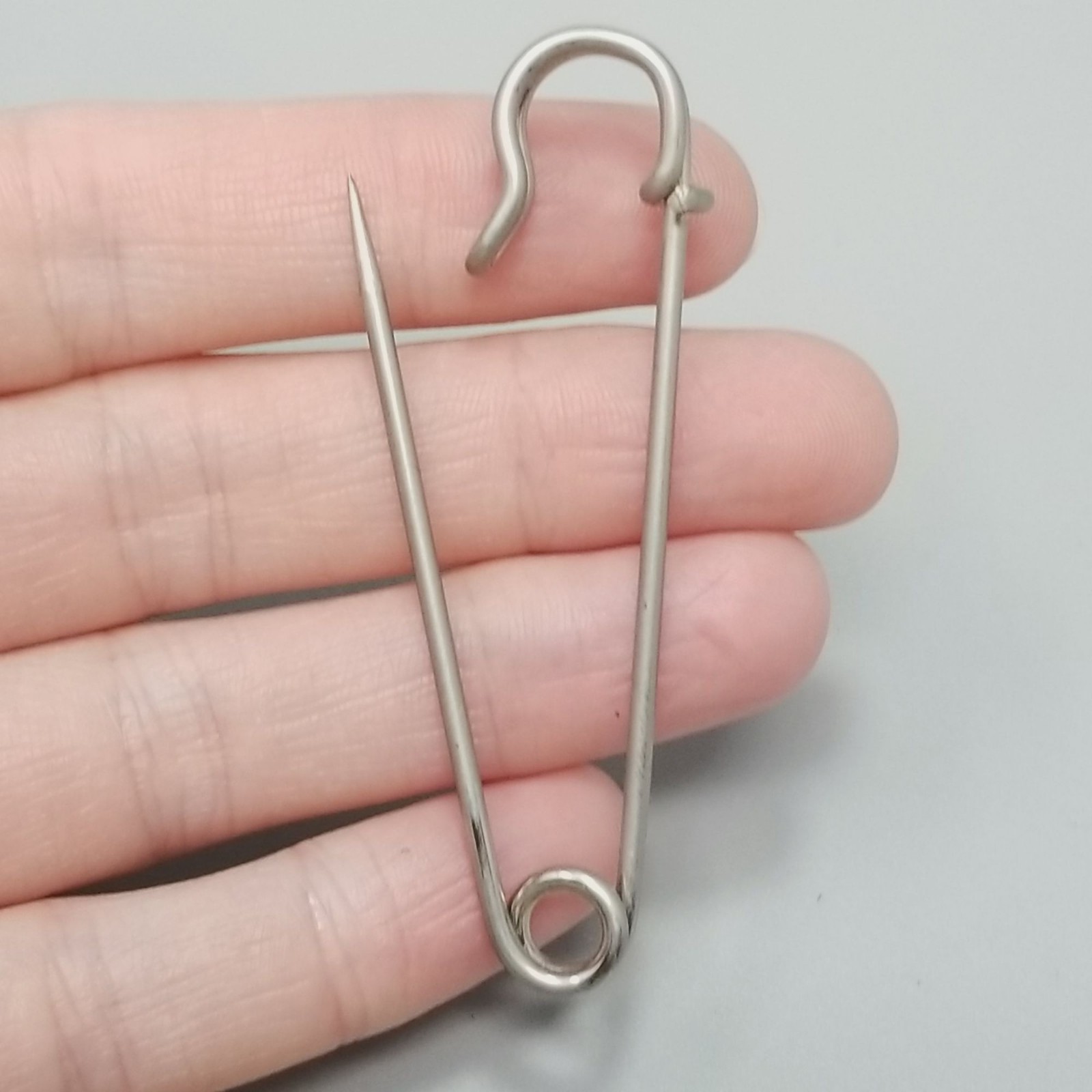 Vintage Large Safety Pin Brooch Silver Tone Kilt Shawl Scarf 2 1/2 Inch