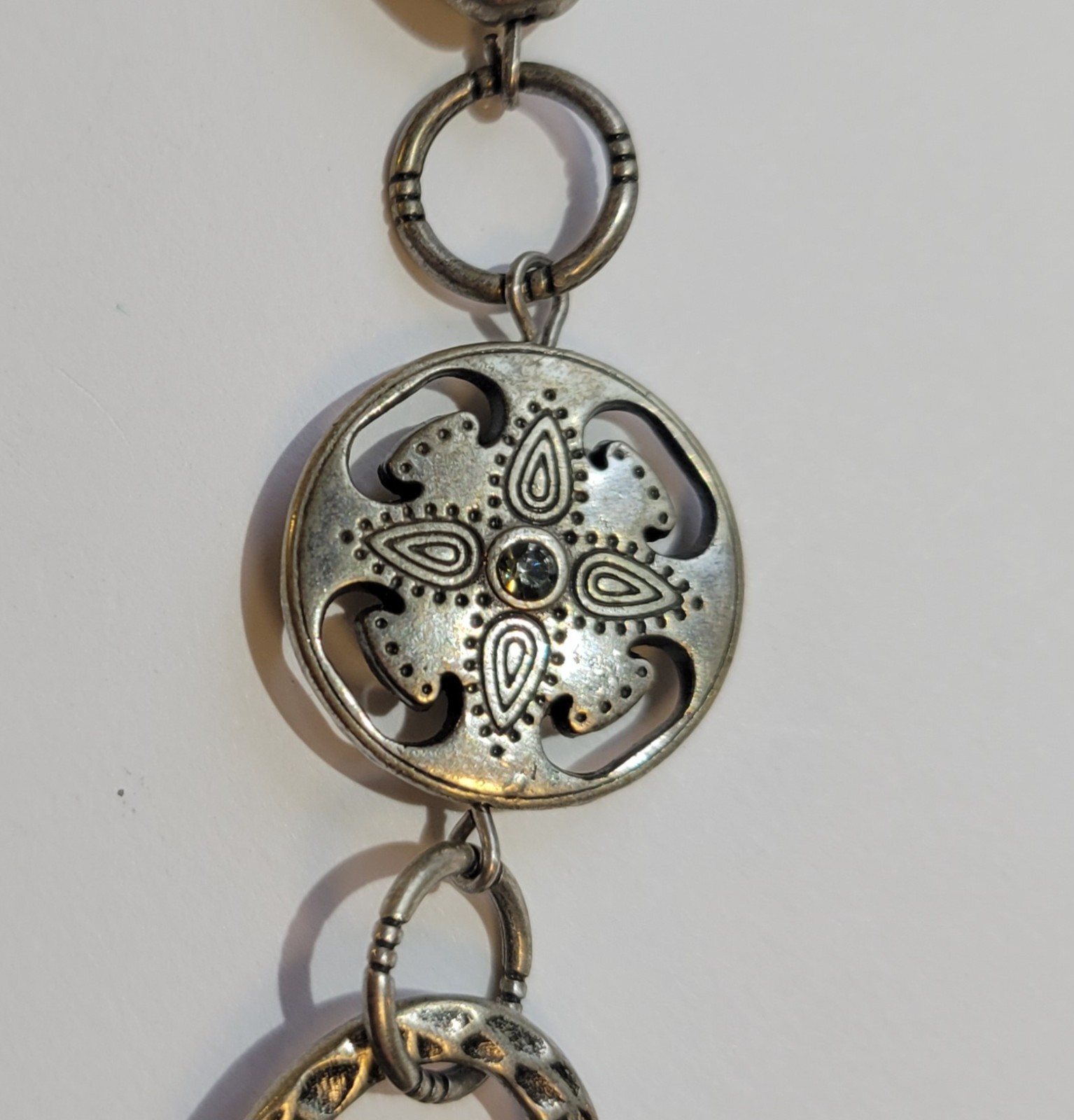 Vintage Linked Round Dangle Silver Tone Pendants 18in Ornate Box Chain Necklace