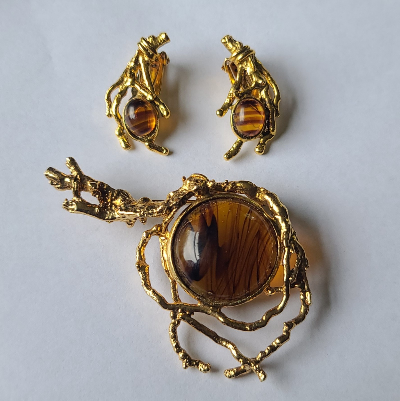 VTG Brutalist Modernist Goldtone Branches Swirl Glass Brooch Pin & Earrings Set