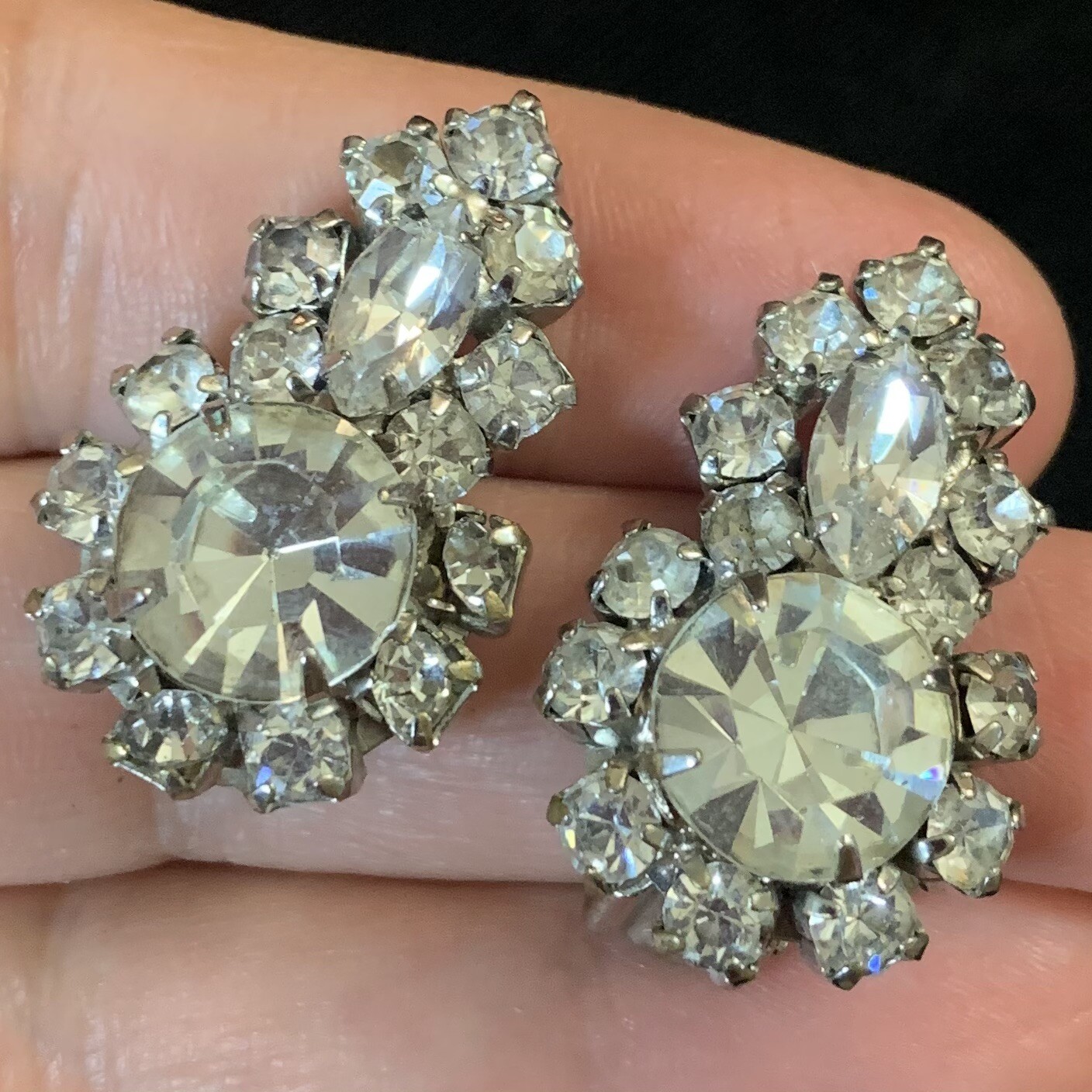 Vtg Couture Clear Glass Rhinestone Cocktail Silver Tone Climber Clip Earrings