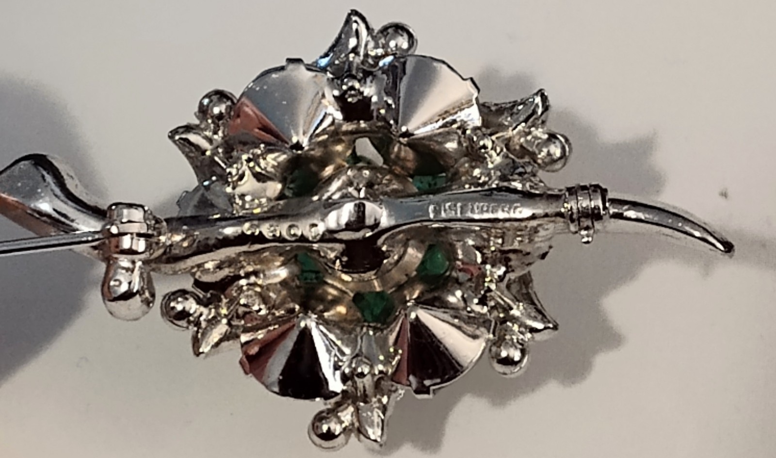 Vintage Stunning Eisenberg Ice Clear & Emerald Green Crystal Bouquet Brooch 6808