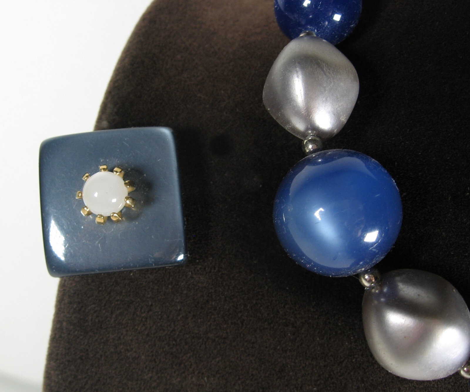 Vintage BLUE & SILVERtone Beads Thermoset BEADED NECKLACE + EARRINGS Clip On
