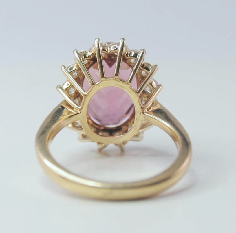 Vintage 18k Gold Lady’s 17 Stone Pink Tourmaline Diamond 6.65ctw Ring Size 5.75