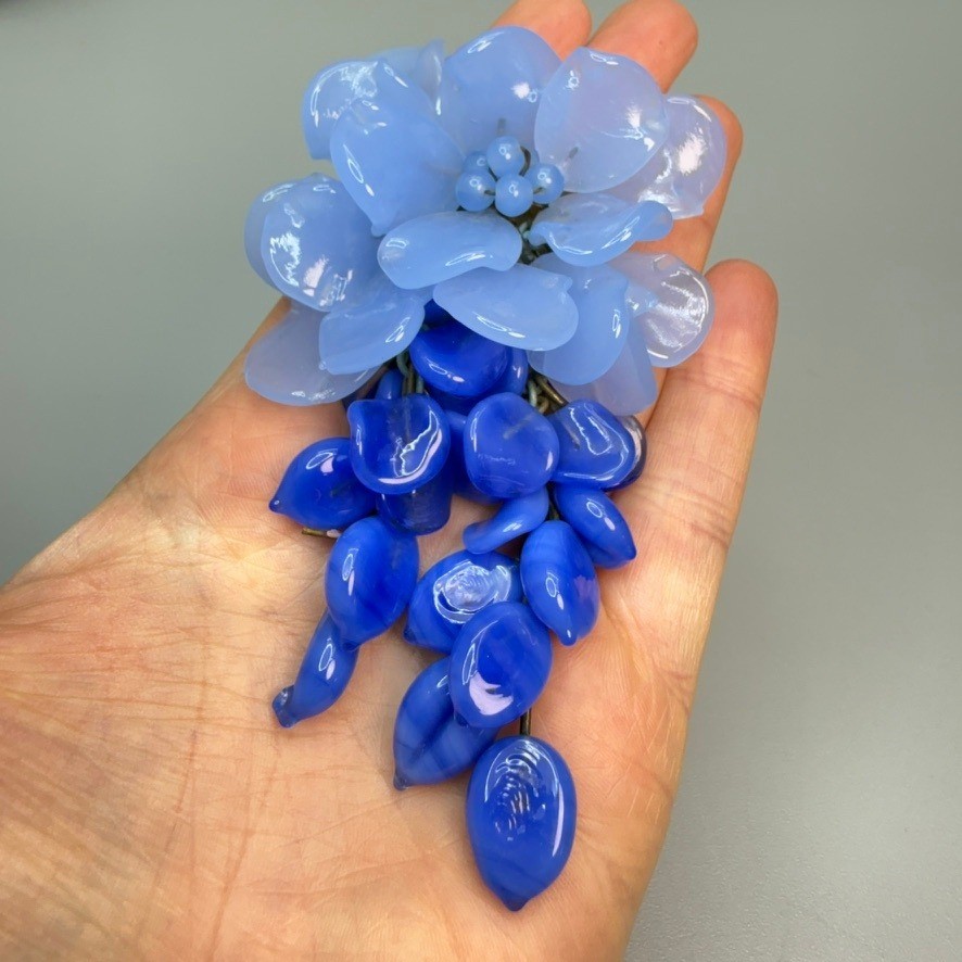 Miriam Haskell Book Piece Vintage Blue Glass Bead Floral Tassel Dress Clip READ
