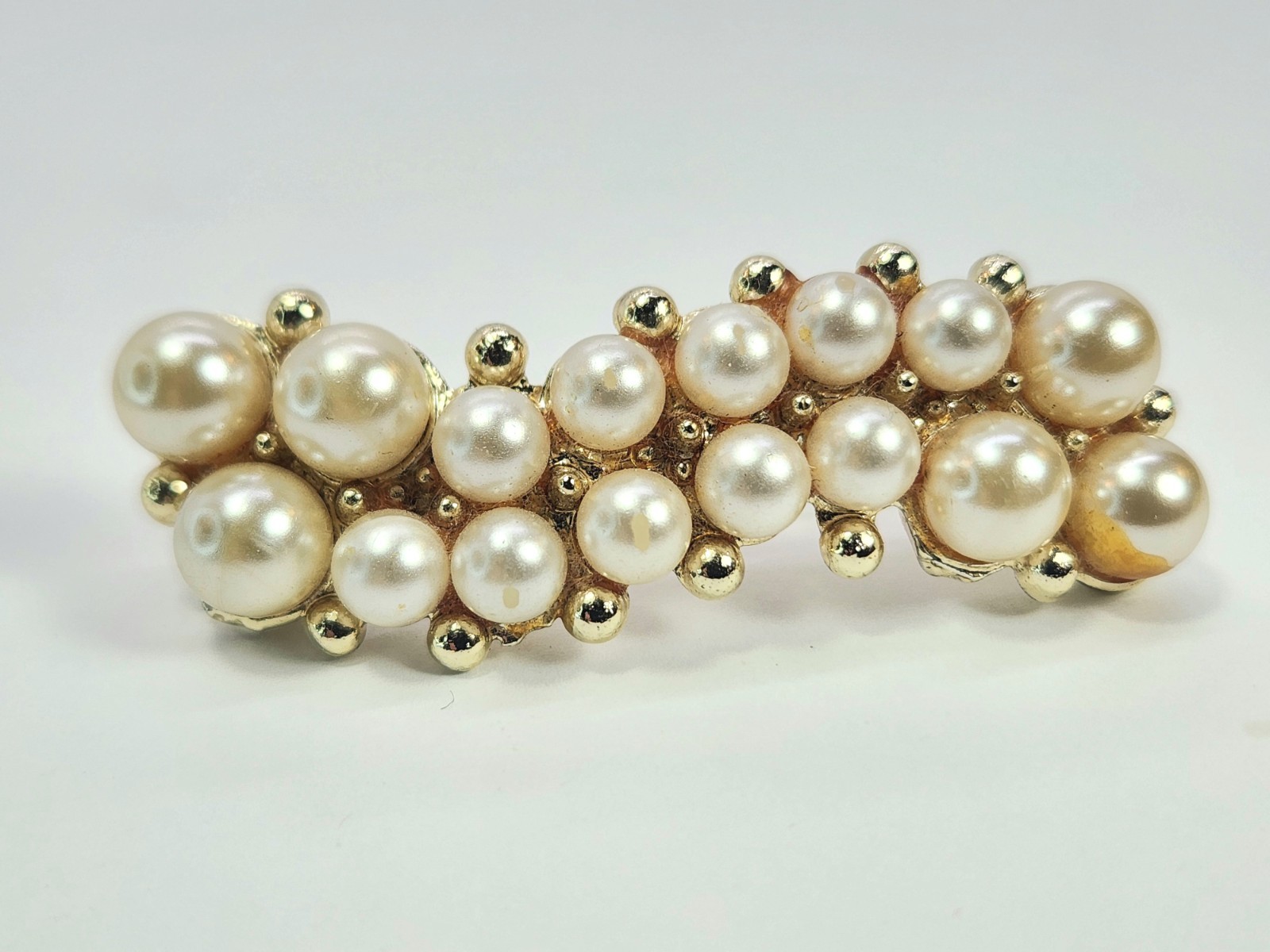 Vintage Brooch Lot Gold Tone Faux Pearls 3 brooches 2-2.5 Inches