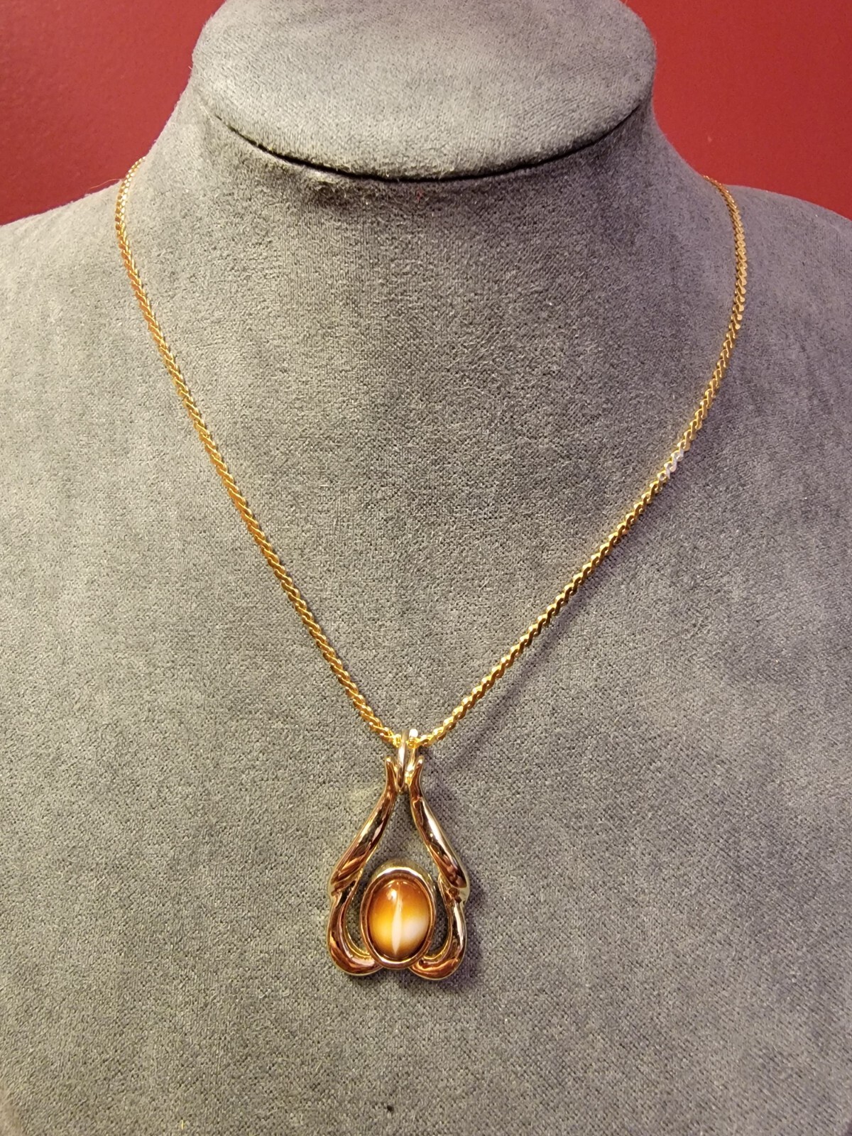Holy Cow! 9 Gorgeous Vintage Necklaces For $30 Bucks