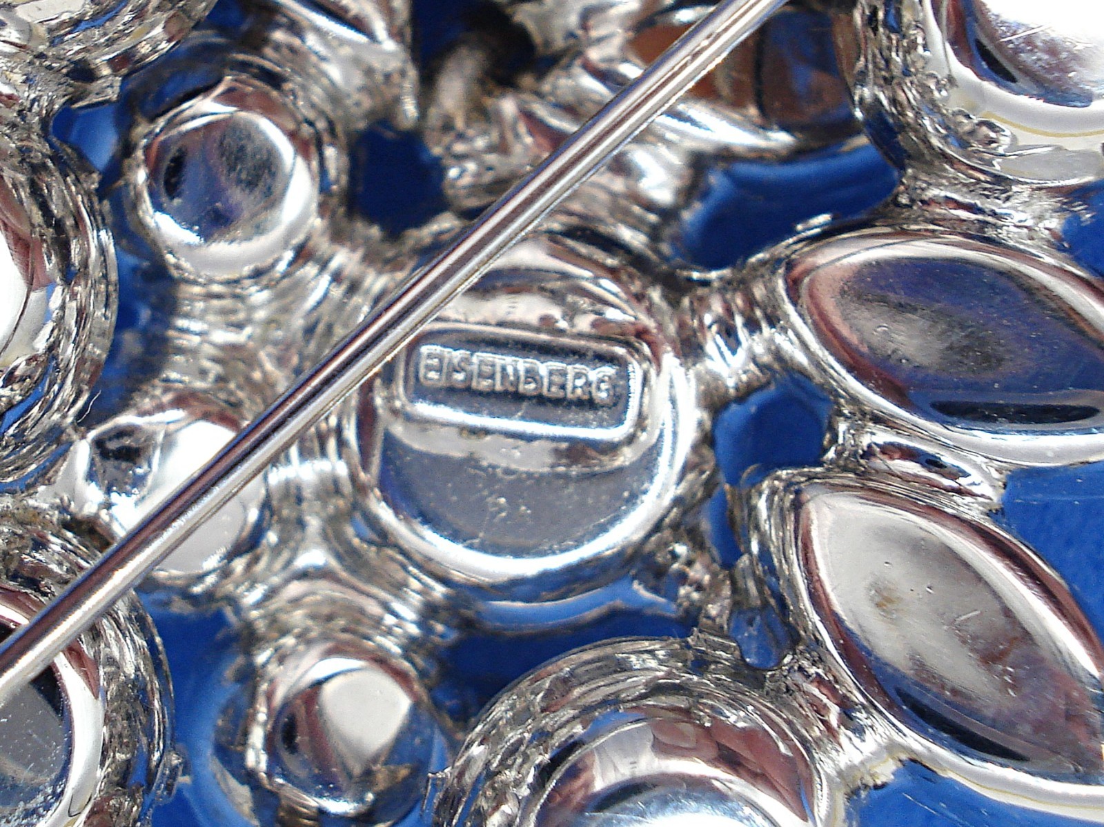 Vntg Eisenberg Brooch 2.5″ Layered Ribbons Lg Crystal Dentelles Assorted Shapes