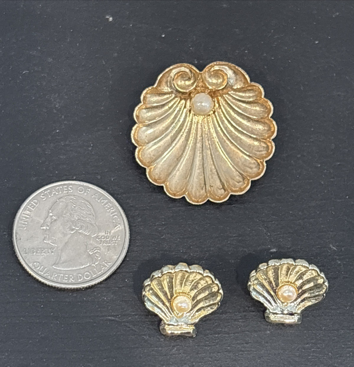 Lot 12 Fashion Jewelry Pins Vintage Now Faux Pearls Shell Leaf Leaves Flowers