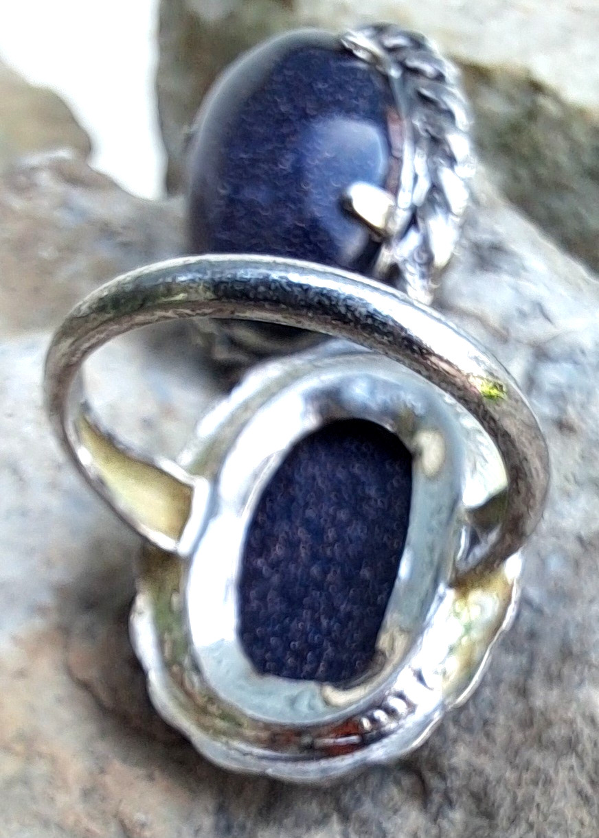 Vintage Sterling Silver Purple/Blue Sunstone Ring & Free Clip Earrings Beautiful
