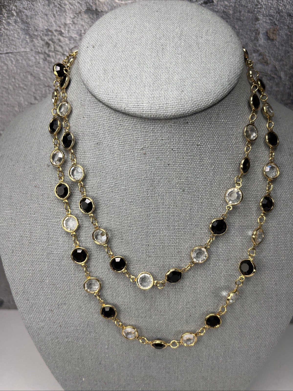VTG Signed Austrian Crystal USA Open Bezel Black & Clear Crystal Necklace 35″