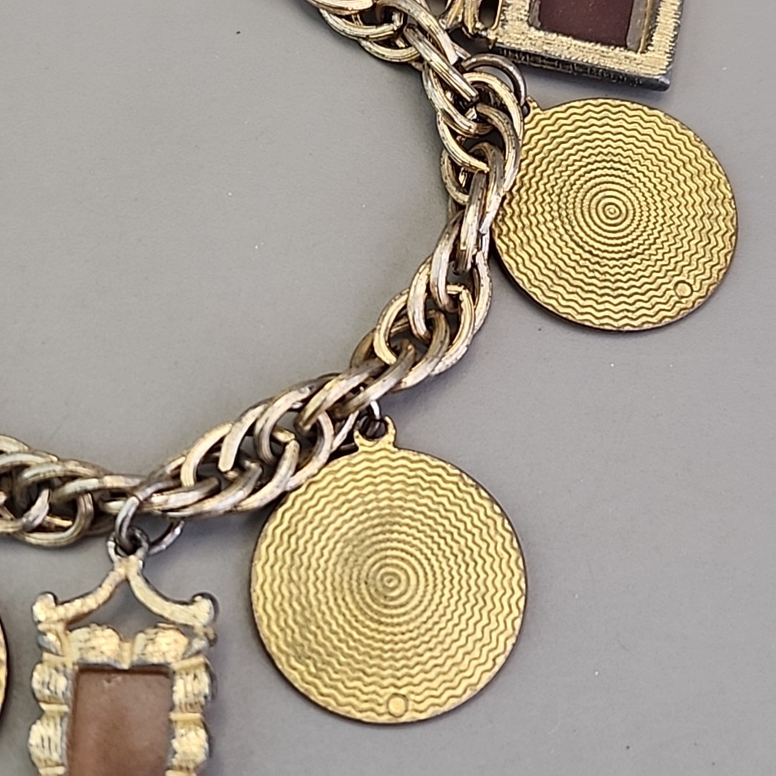 Vintage Intaglio Charm Coin Bracelet Carnelian Signet 7″ Signet Gold Tone Worn