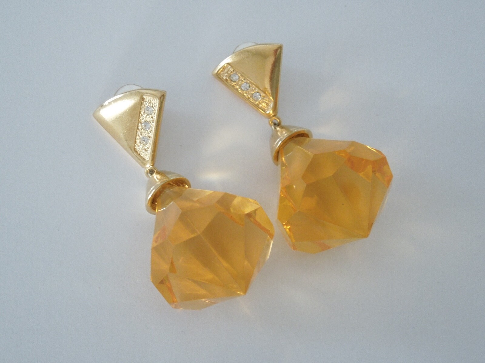 Stud Earrings Large gold tone Honey Plastic Solid 1.8oz/2 11/16×1 3/8in