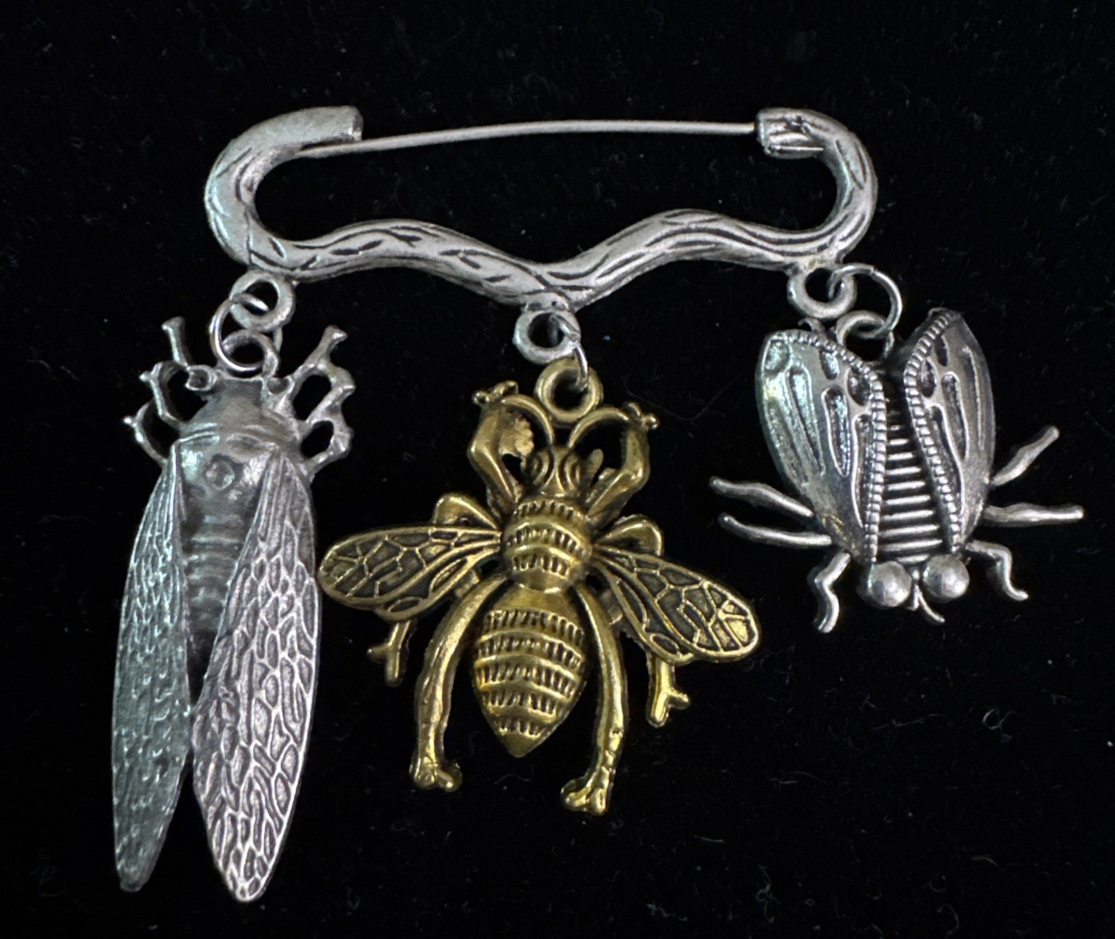 Vintage Insect Charm Brooch Pin Cicada Bee Beetle Mixed Metal Not Signed EX Cond
