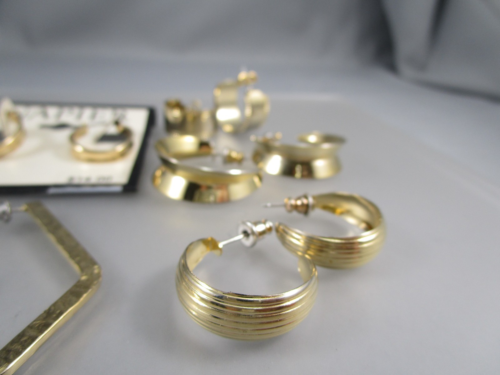 Vtg Mod Retro Gold Tone Multi Hoop Styles LOT 9 Post Pierced Earrings 175P