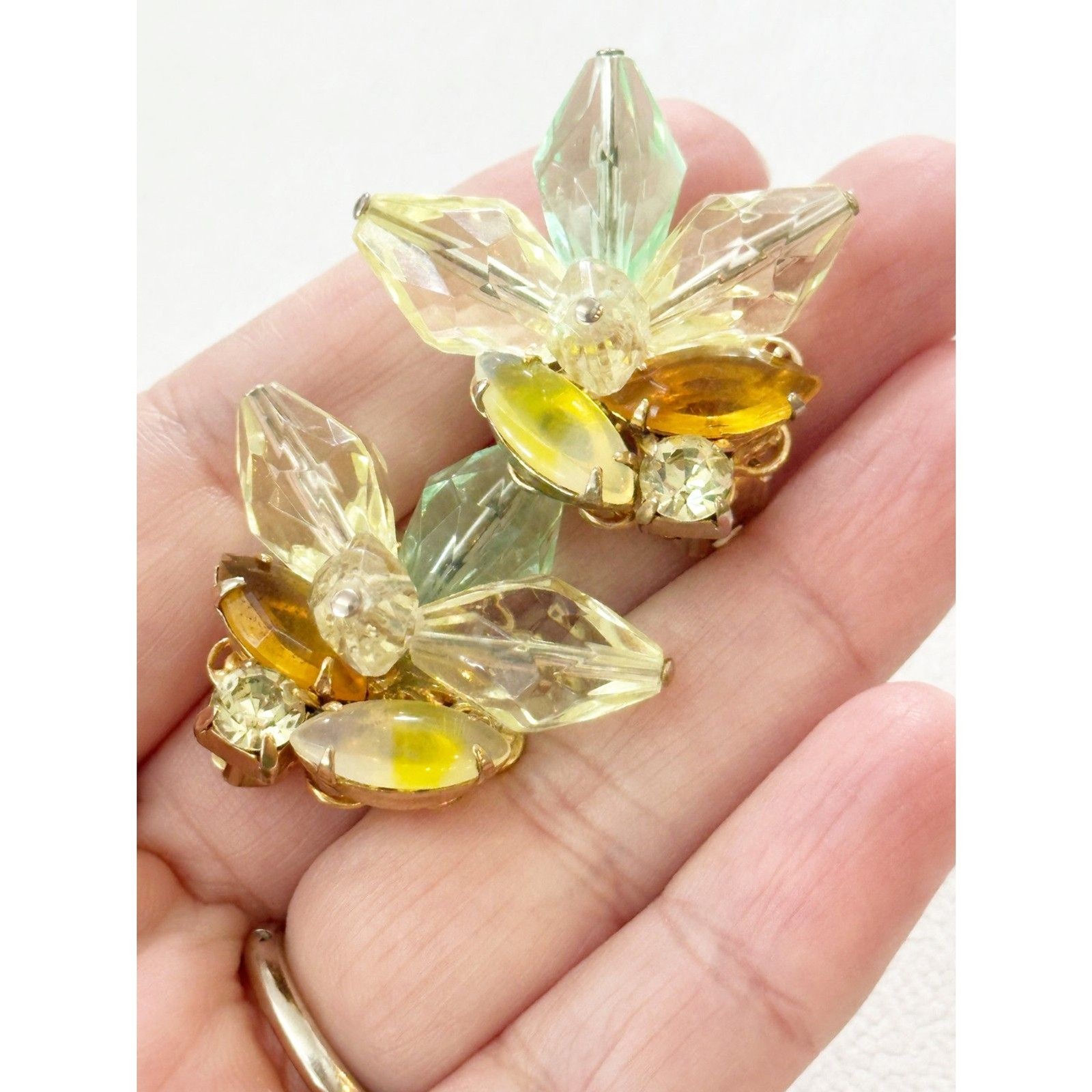 Juliana style givre rhinestone floral earrings yellow green Pastel Garden Party