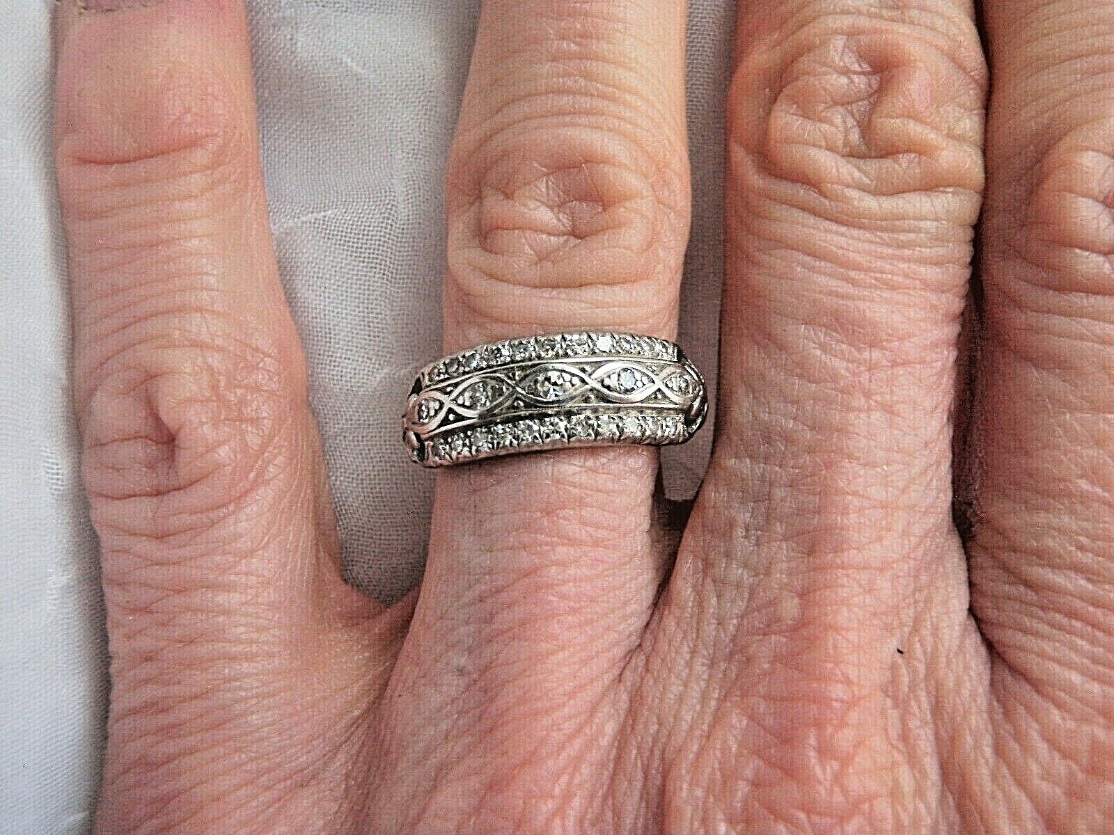 LOVELY RARE DECO ANTIQUE PLATINUM DIAMOND WEDDING BAND RIGHT HAND RING SZ 6.5