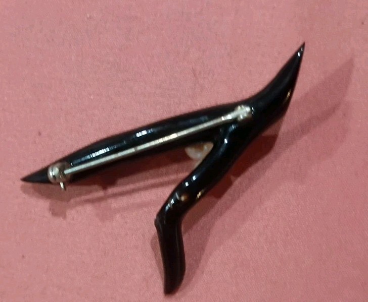 Vintage Hawaiian Black Coral Branch Pearl Pin Brooch, Patmounts,Hawaii 70s