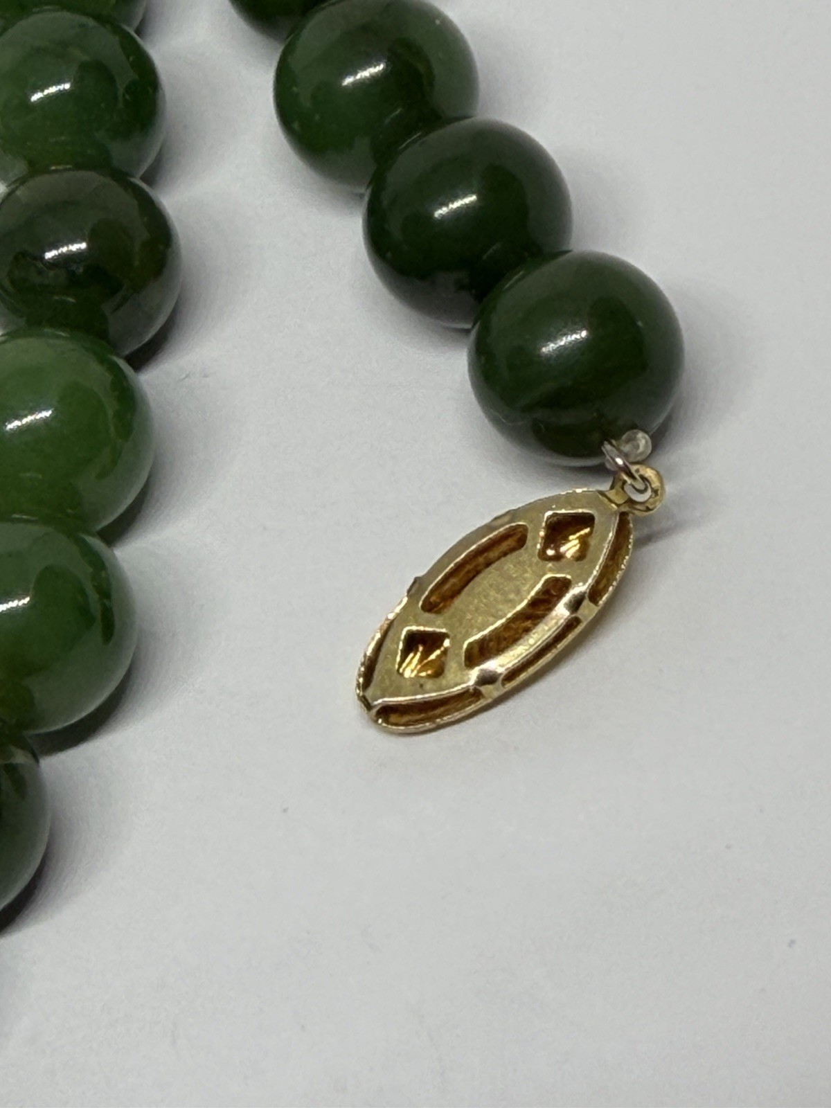 Vintage 8mm Dark Green Jade Beads Necklace Goldtone Clasp 23”