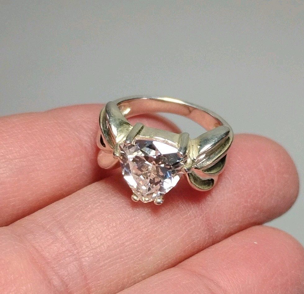 UTC High Sparkle Trillion Cubic Zirconia Sterling Silver 925 Ring Size 5 DO CZ