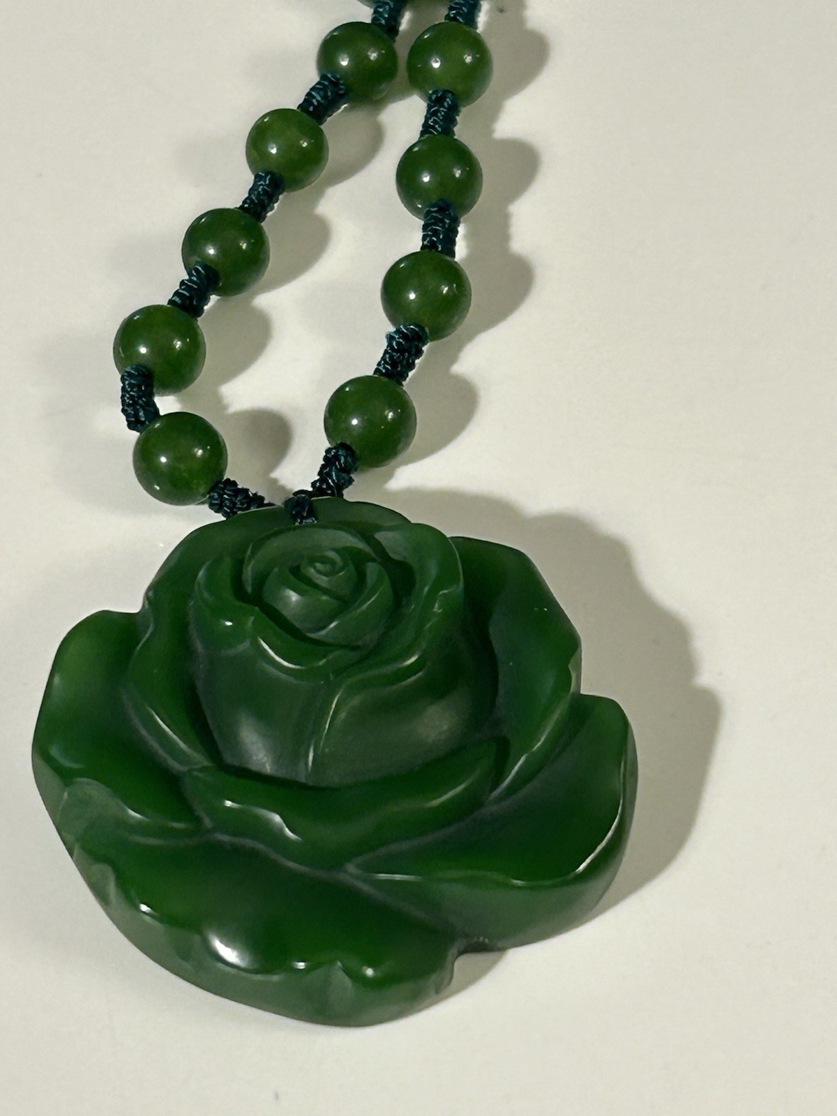 Dark Green Jade Toned Rose Beaded Necklace Adjustable Vintage