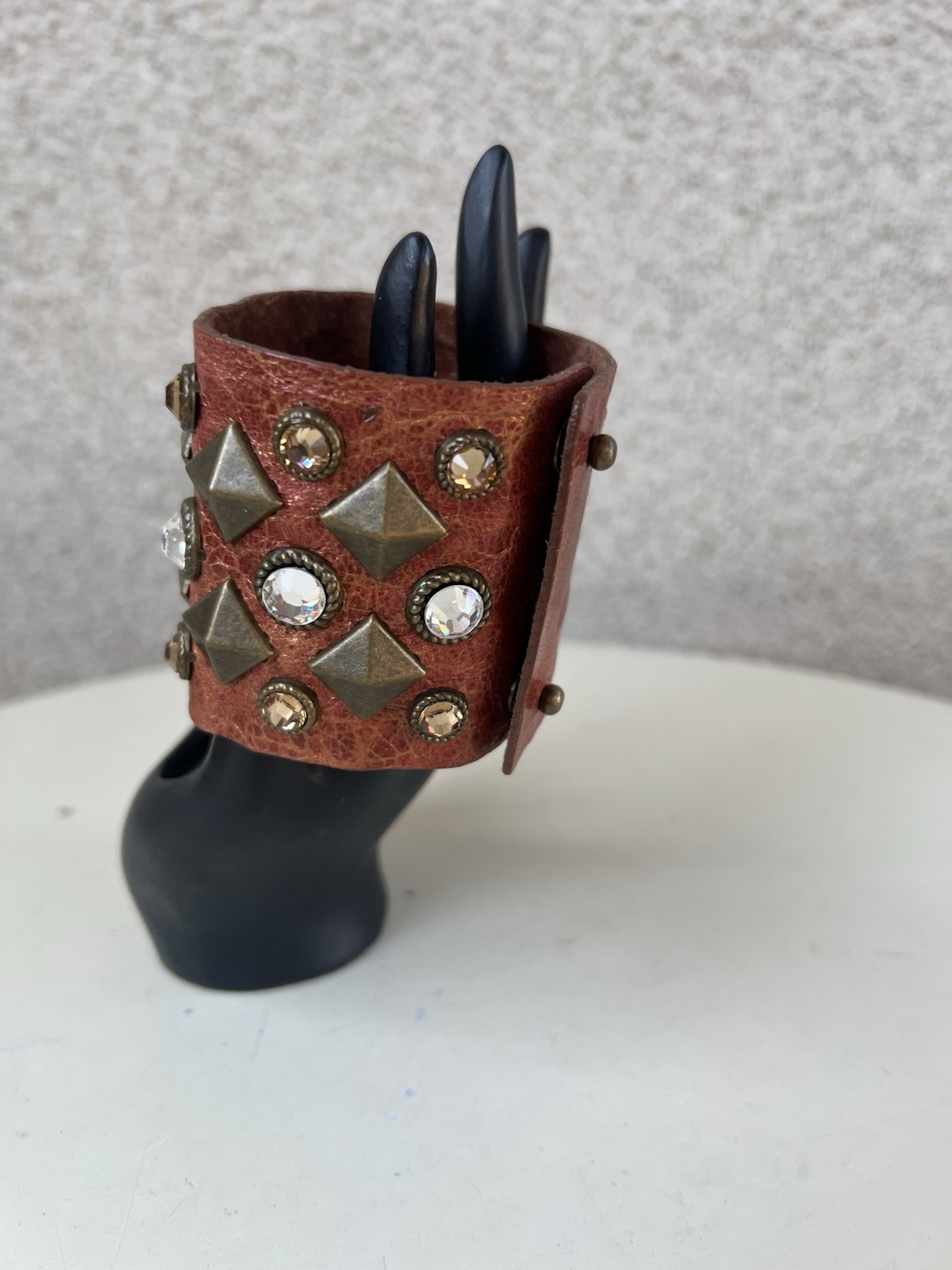 Vtg Cuff Bracelet Leather Rustic Rhinestone Metal S/M Streets Ahead