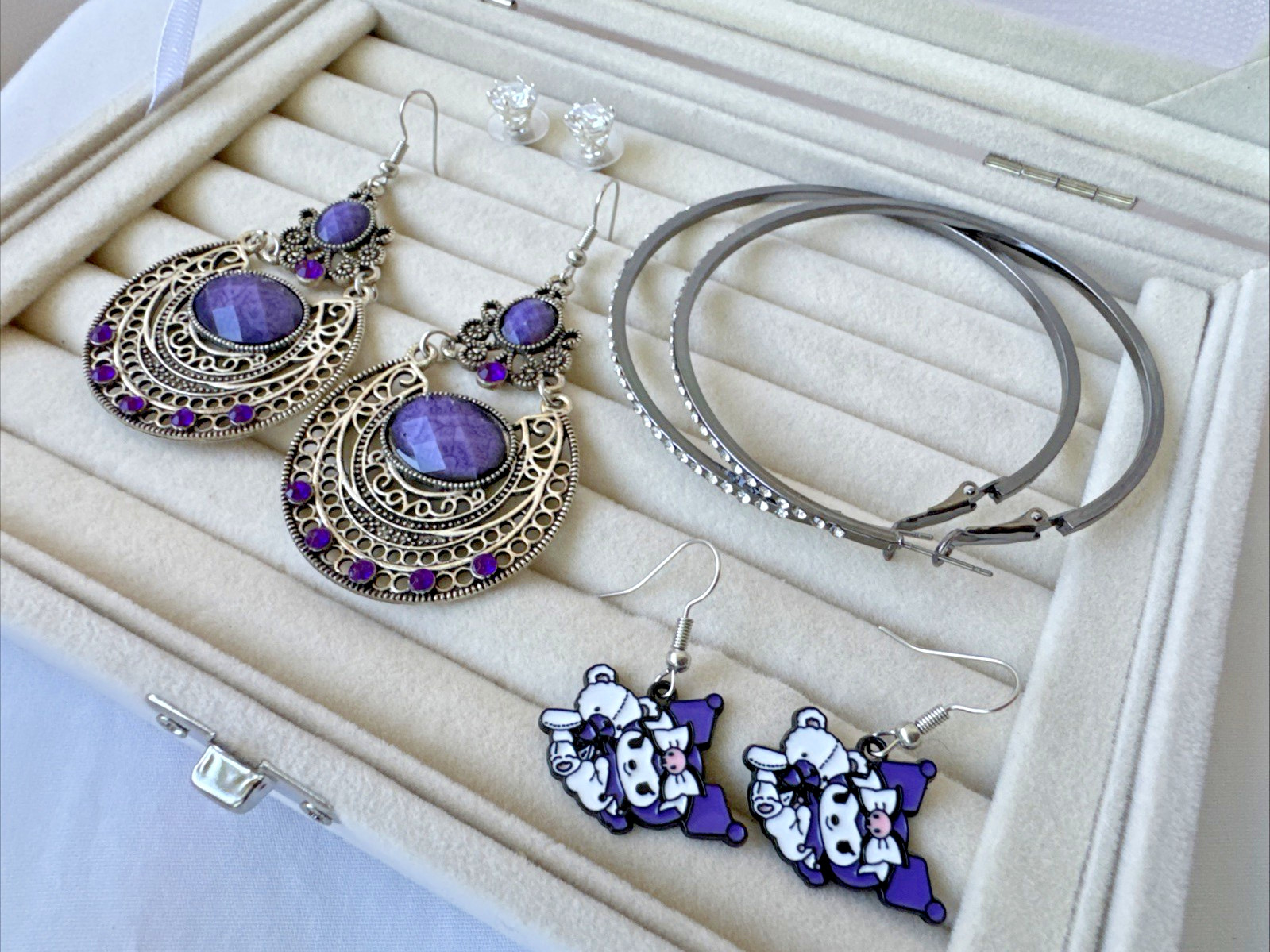 ~4 Pairs of Earrings~ LOT Jewelry VTG-now Girly Kuromi purple 1990s 2000s y2k