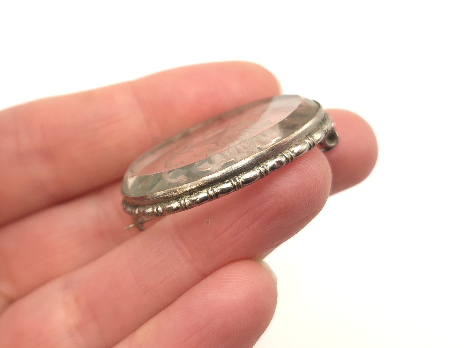 Vintage Reverse Carved Intaglio Glass Rose Flower Bouquet Basket Brooch Pin