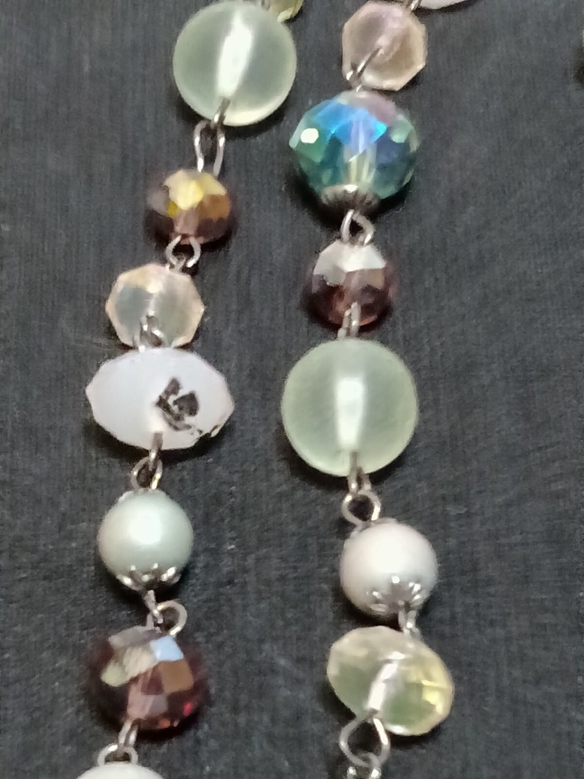 Vintage 37″ Beaded Necklace Antique Gold Colored Metal