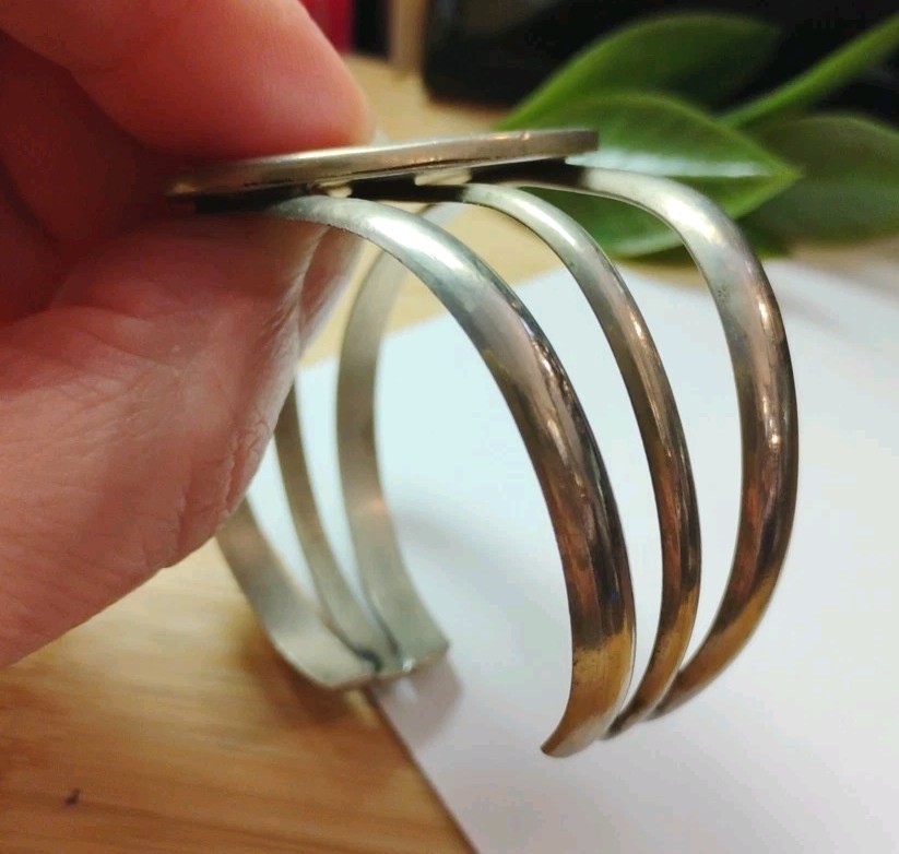 Vintage ABALONE/Mop Inlay Serene Tropical Beach Scene Silvery Cuff Bracelet!