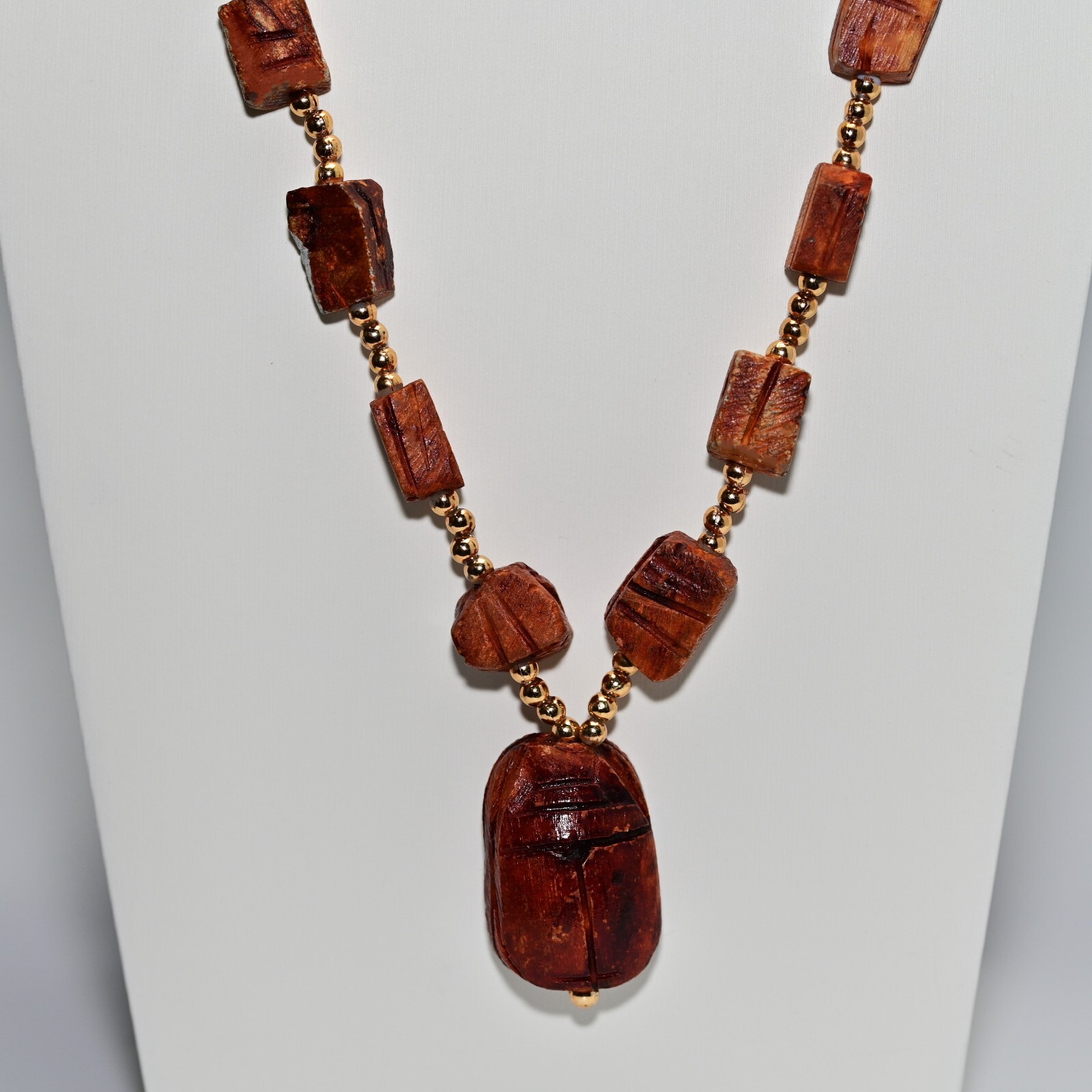 Vintage Original East India Red Agate Carnelian Gemstone Pendant Estate Necklace
