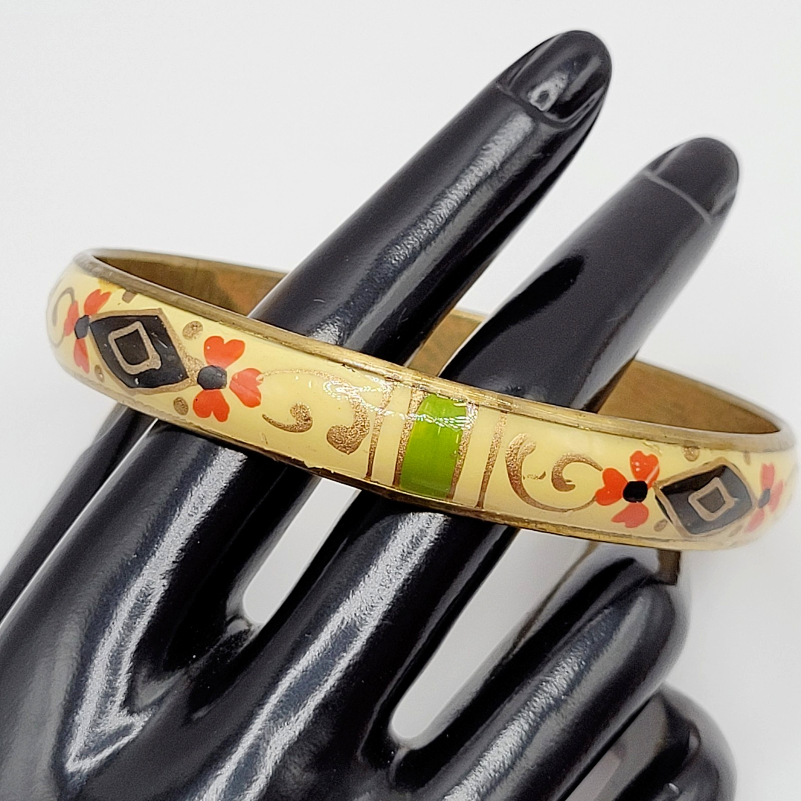 Hand Painted Cream Green Gold Enamel Vintage Bangle Brass Tone Bracelet 9 Inch