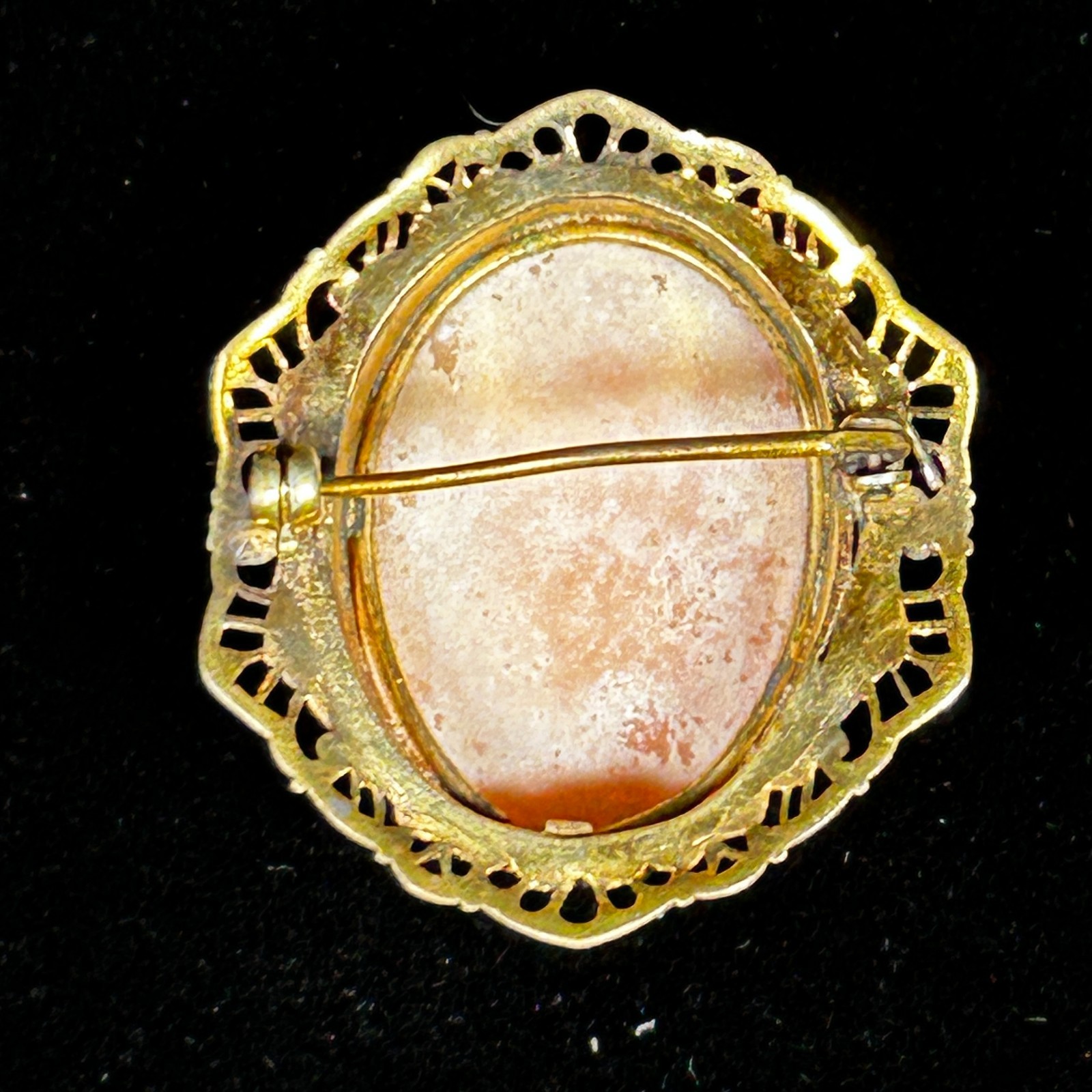 🕊️ Gold Cameo Brooch 🌸 Art Deco Filigree Lady Portrait c.1930s