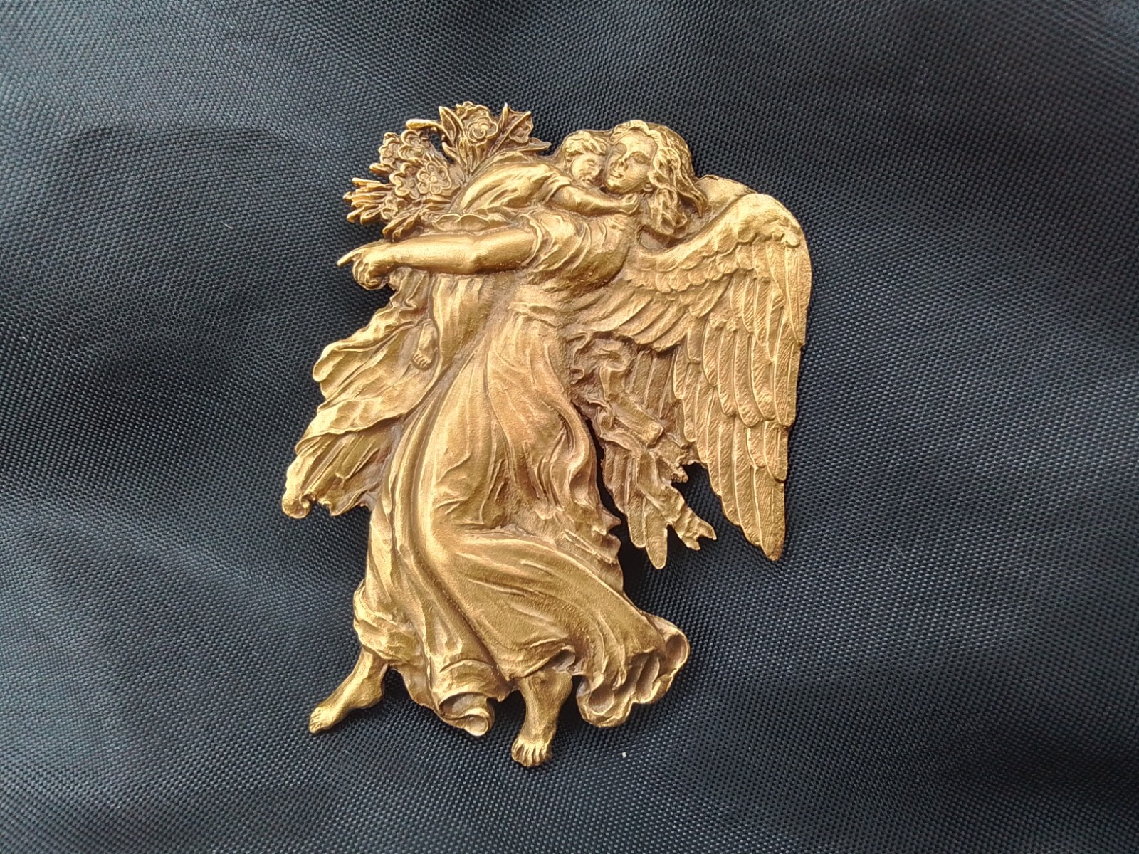 SPNEA SOCIETY MYSTICAL CREATURE GUARDIAN ANGEL BABY CHILD PROTECTOR CHRISTIANITY