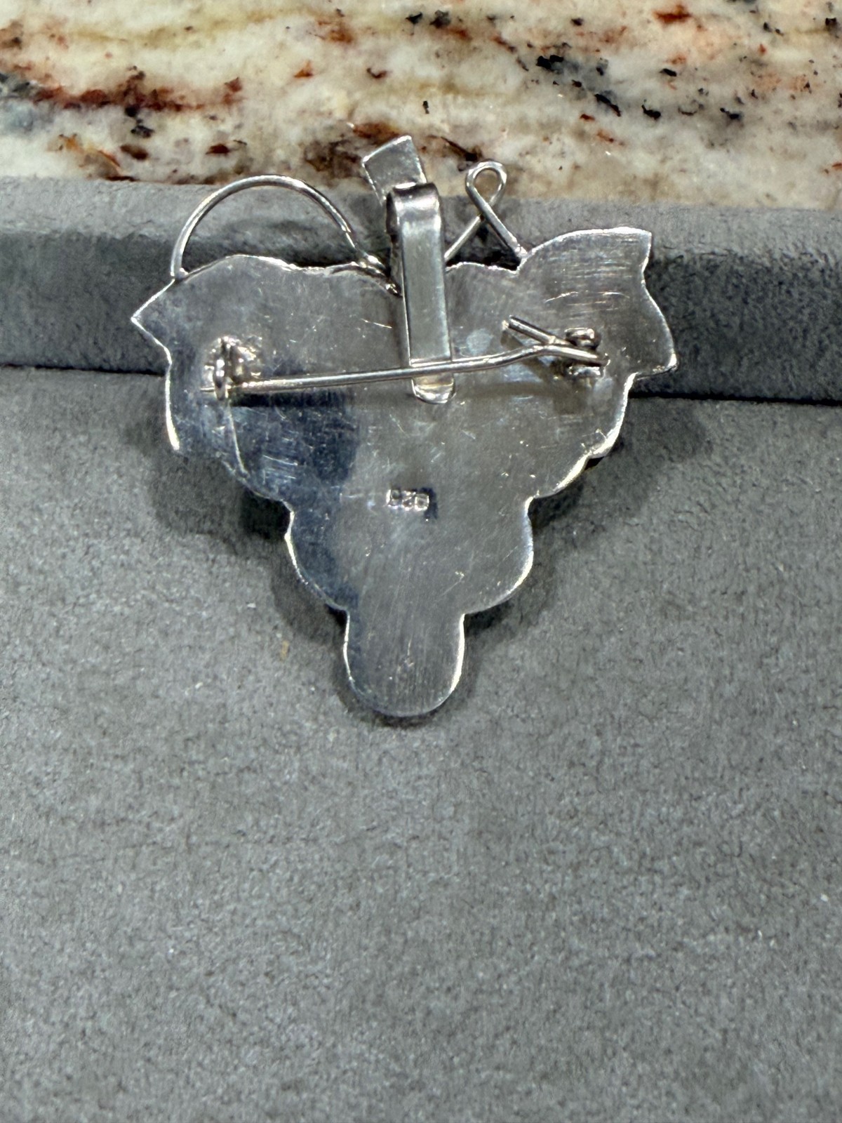 VINTAGE Sterling Silver Bunch of Grapes Brooch/Pin/Pendant 9g TW