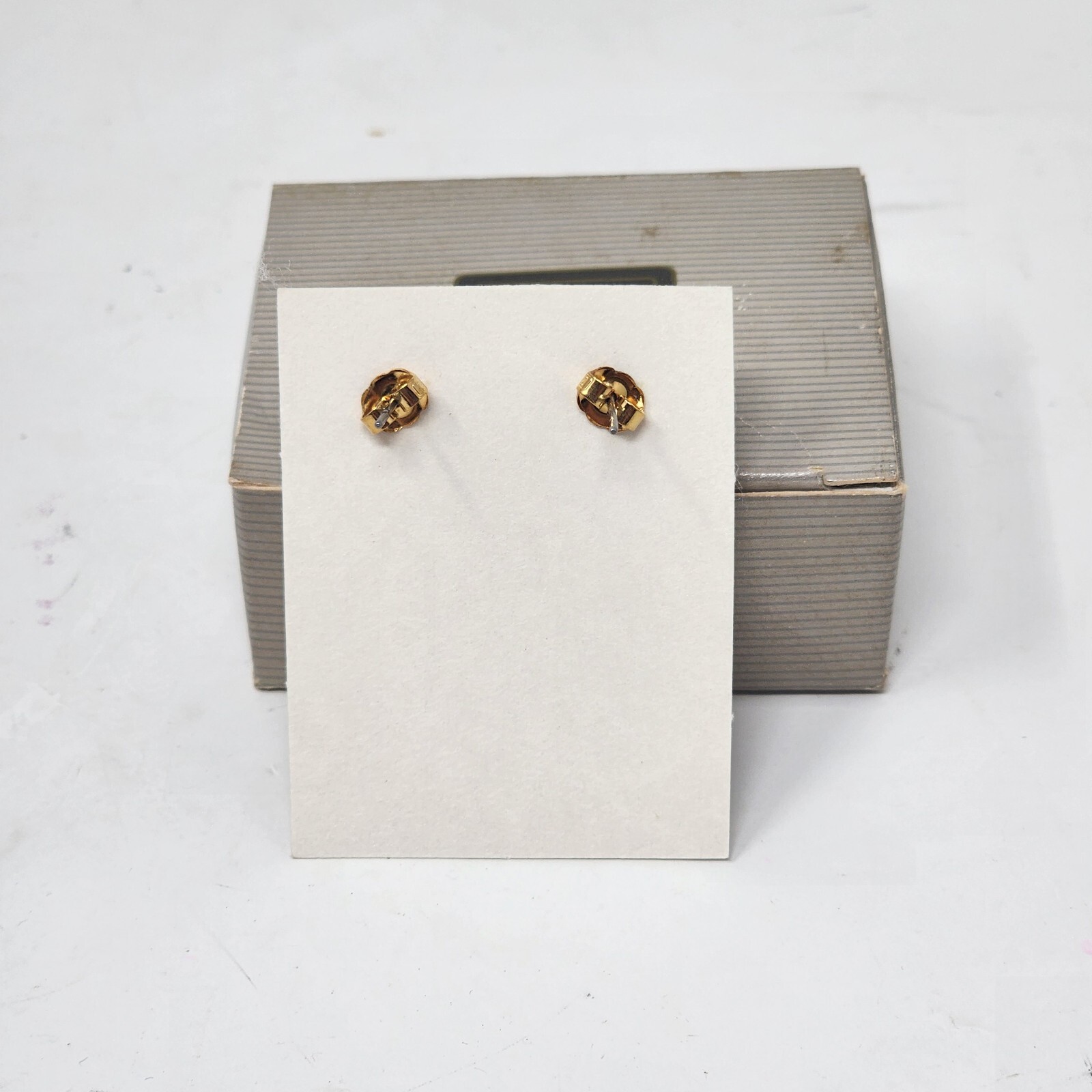 Vintage 1991 Avon Frosted Grapes Cream Faux Pearl Dangles Pierced Earrings