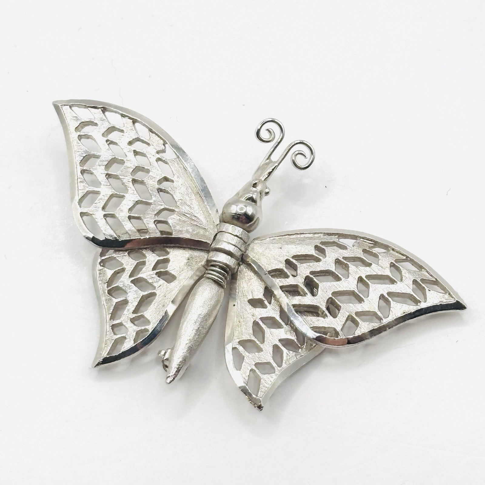 Brooch Metal Butterfly Silver Tone Vintage