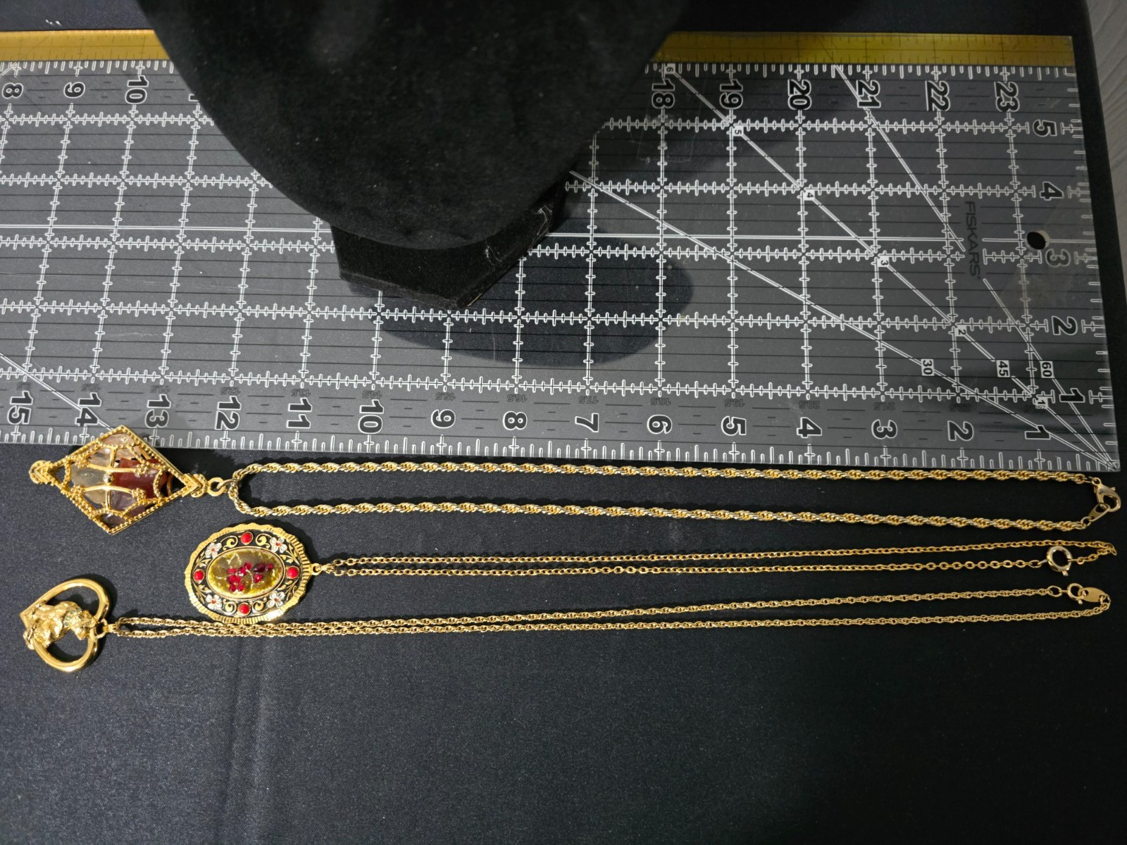 Lot of 3 Styles Gold Tone Chain Statement Necklaces (1)avon & 2 unbranded