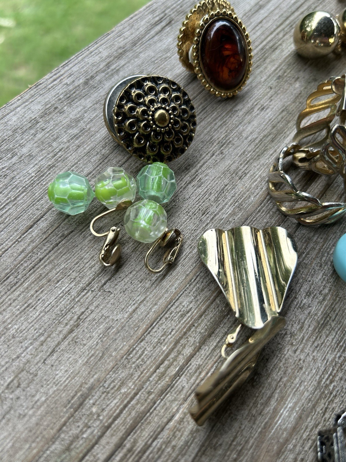 24 Pair Of Vintage Clip-on jewelry Earrings. Stylish 60s-80s Some Name Brands