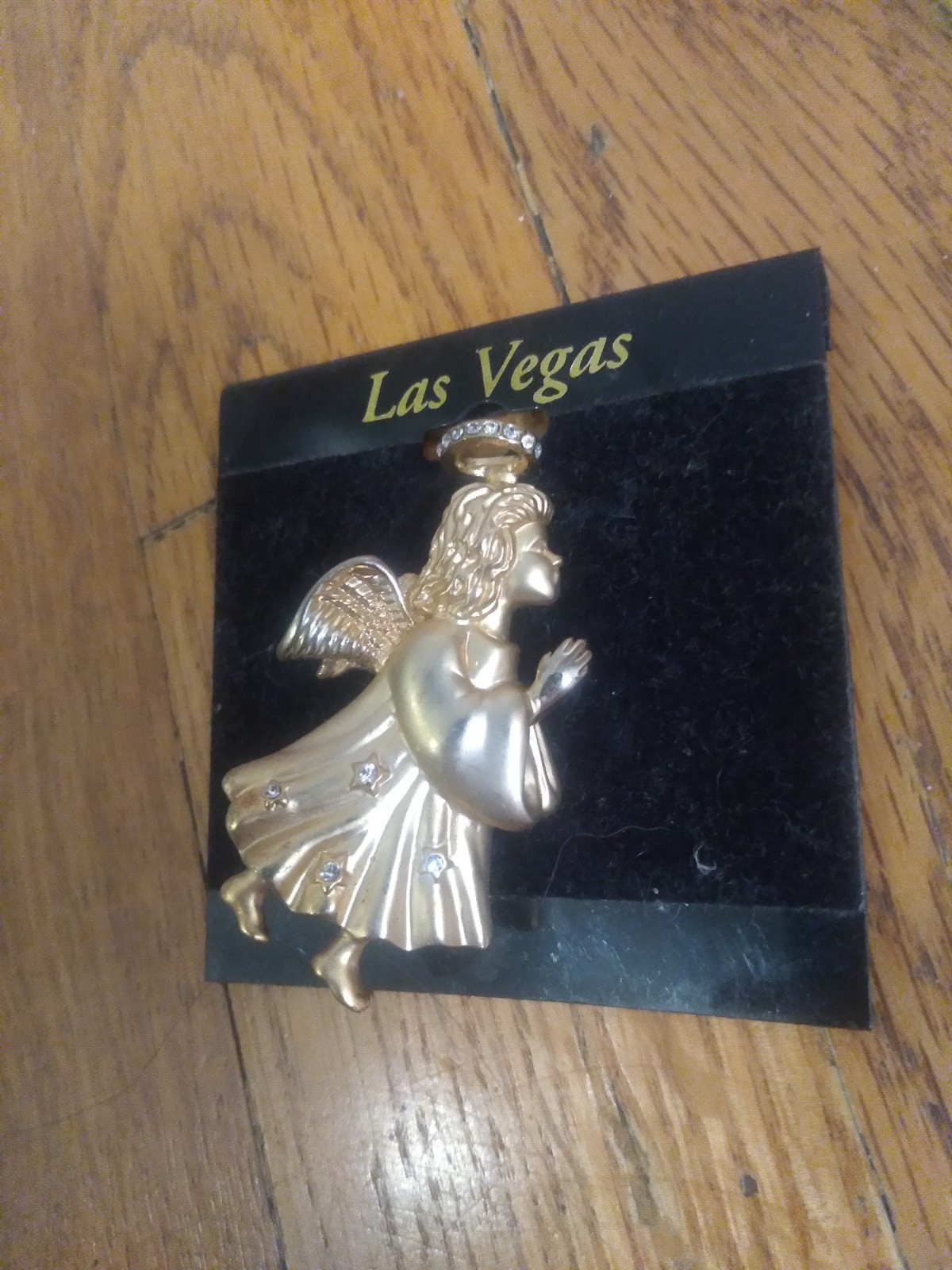 Vintage Gold Tone Praying Angel Brooch Holiday Christmas Wings Halo