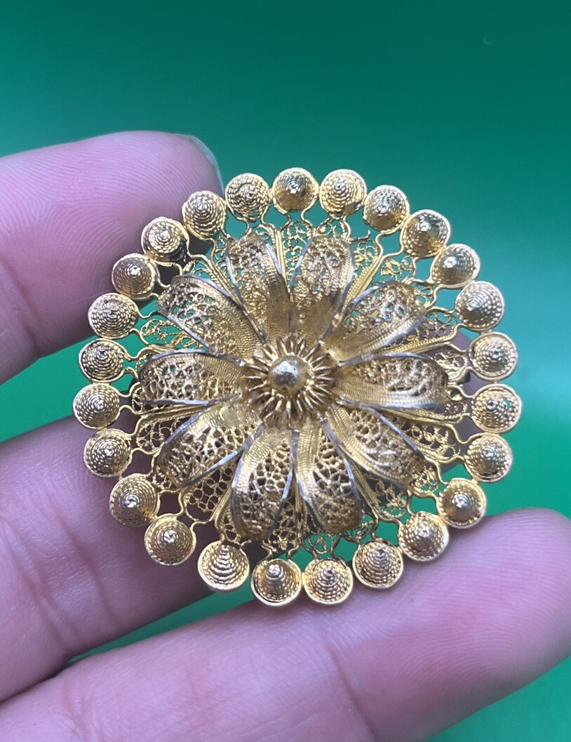Vintage Gold Wash Sterling Filigree Flower Pin Brooch 3D