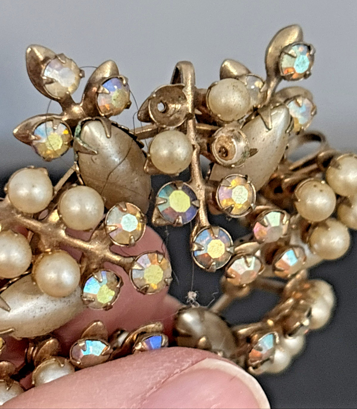 Lot 12 Fashion Jewelry Pins Vintage Now Faux Pearls Shell Leaf Leaves Flowers