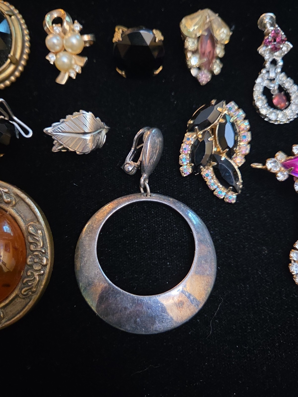 Lot Of Vintage Costume Jewelry Single Earrings Clip On Signed Arthur Pepper