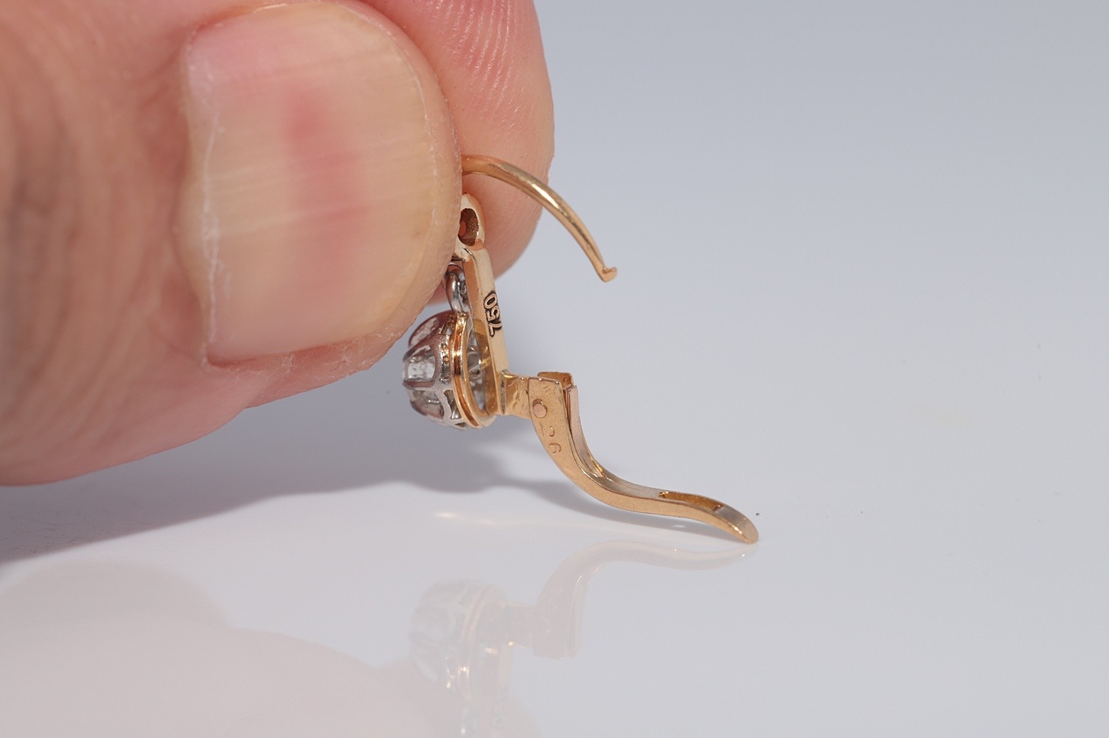 Antique Circa 1920s 18k Gold Art Deco Natural Diamond Decorated Earring