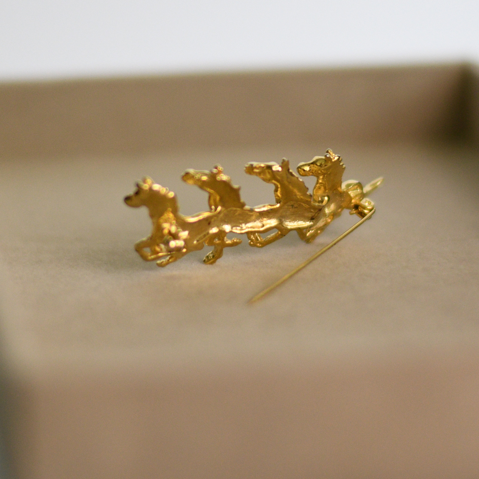 Vintage Gold Tone Running Horses Brooch Figural Equestrian Pin Horse Jewelry