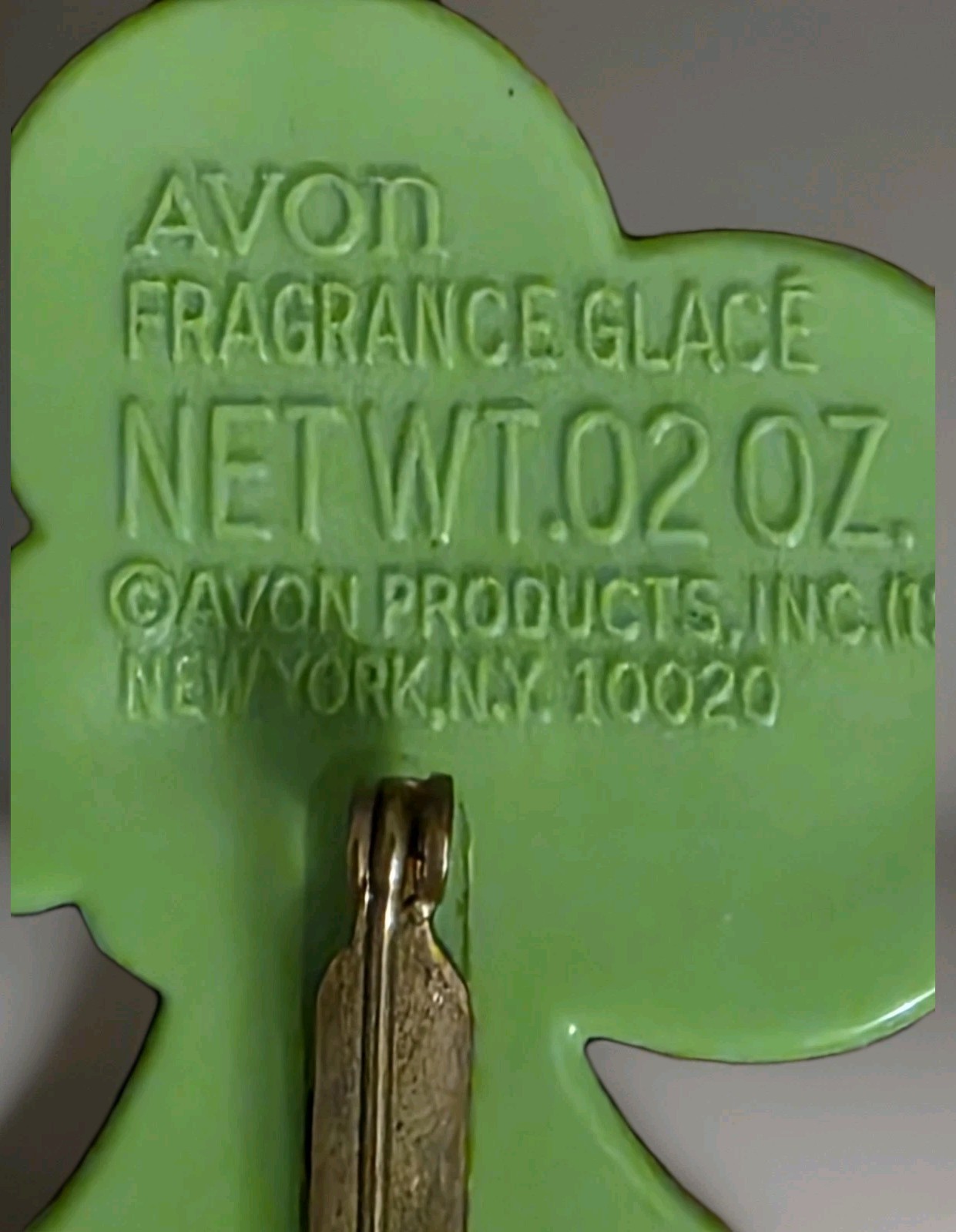 Vintage 1971 Avon Green Mouse Fragrance Glace’ Pin Pal Very Good Condition