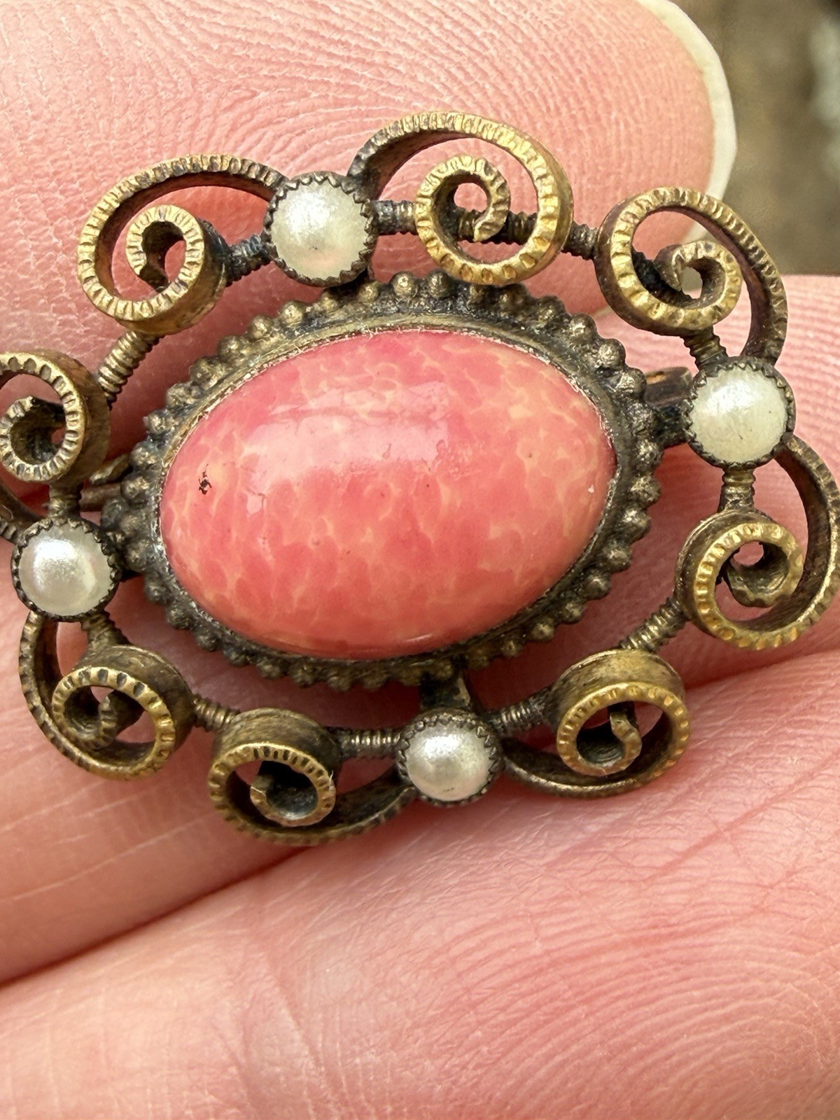 Antique Victorian Peachy Pink Peking Glass Baby Seed Pearls Gold Wash Pin Brooch