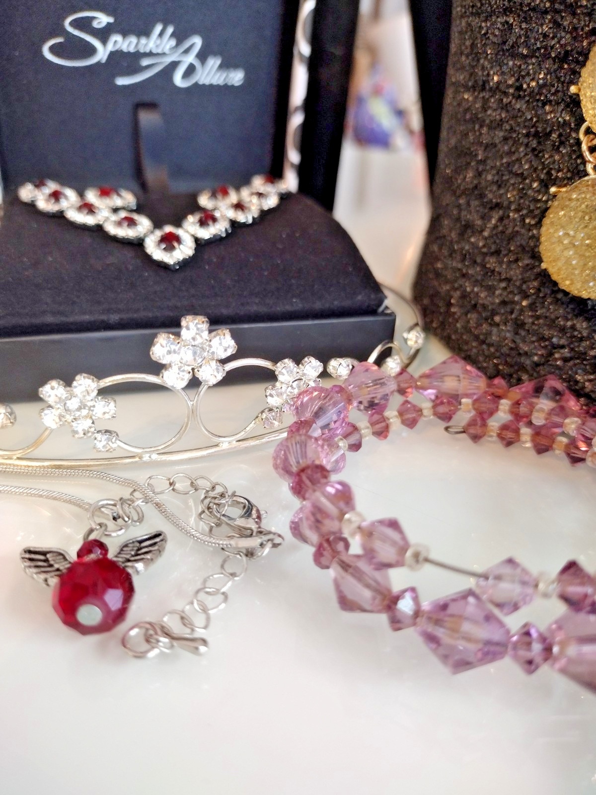 The FANCY JEWELS Lot 34 pc Faux Gem STATEMENT All Wearable Some Signed & Sets